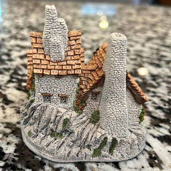 David Winter Cottages Green Dragon Pub - Picture 5 of 8